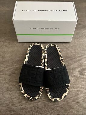 APL Techloom Leopard Trim Slide Sandals in Black